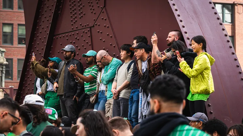 Gallery photo from Chicago River Dyeing 2025